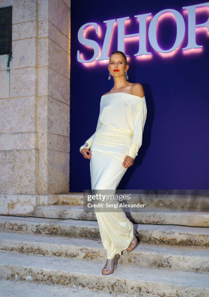 Supermodel Karolina Kurkova | Miami event photographer specializing in corporate and entertainment event photography and video coverage in Miami, Fl. Lasting photo memories of your event that continue to bring interest and year round advertisment. All Images © Eyeworks Production